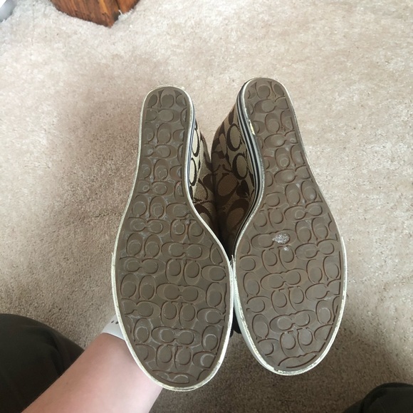 Coach Wedges with Bow - Picture 3 of 5